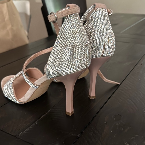 Chelsea & Violet Cream Heels with Crystal Embellishments - Picture 4 of 5